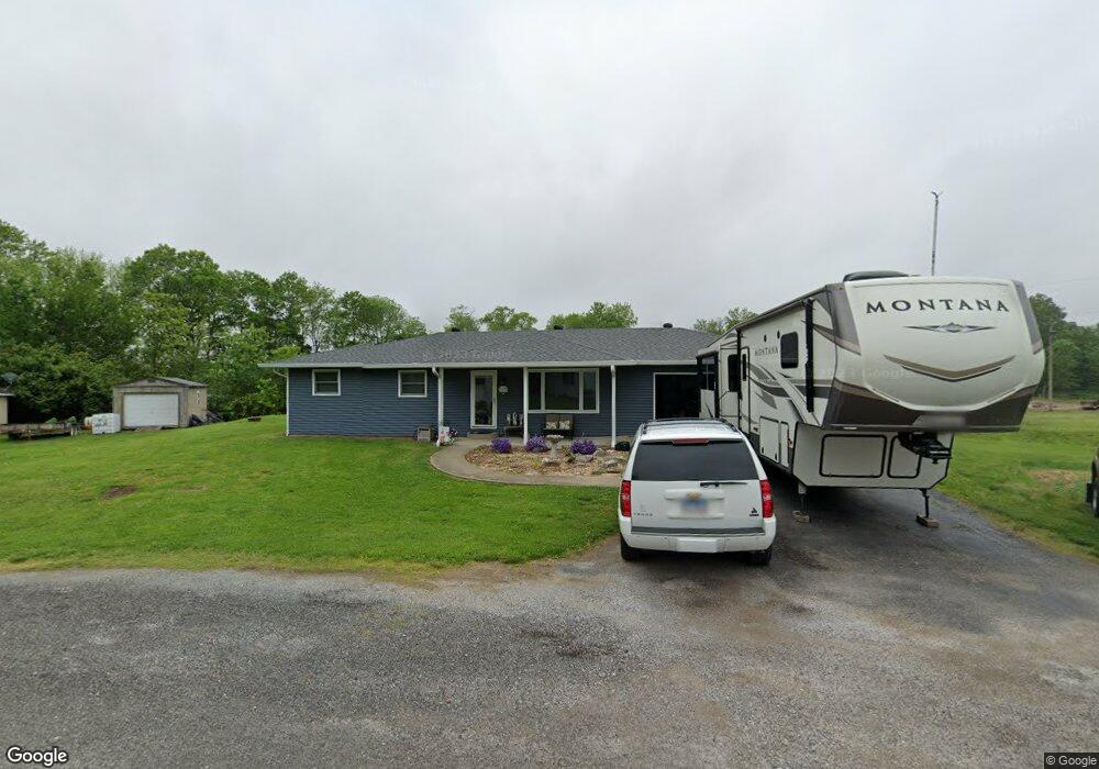 715 Rogers Dr, Freeburg, IL 62243 - photo 1