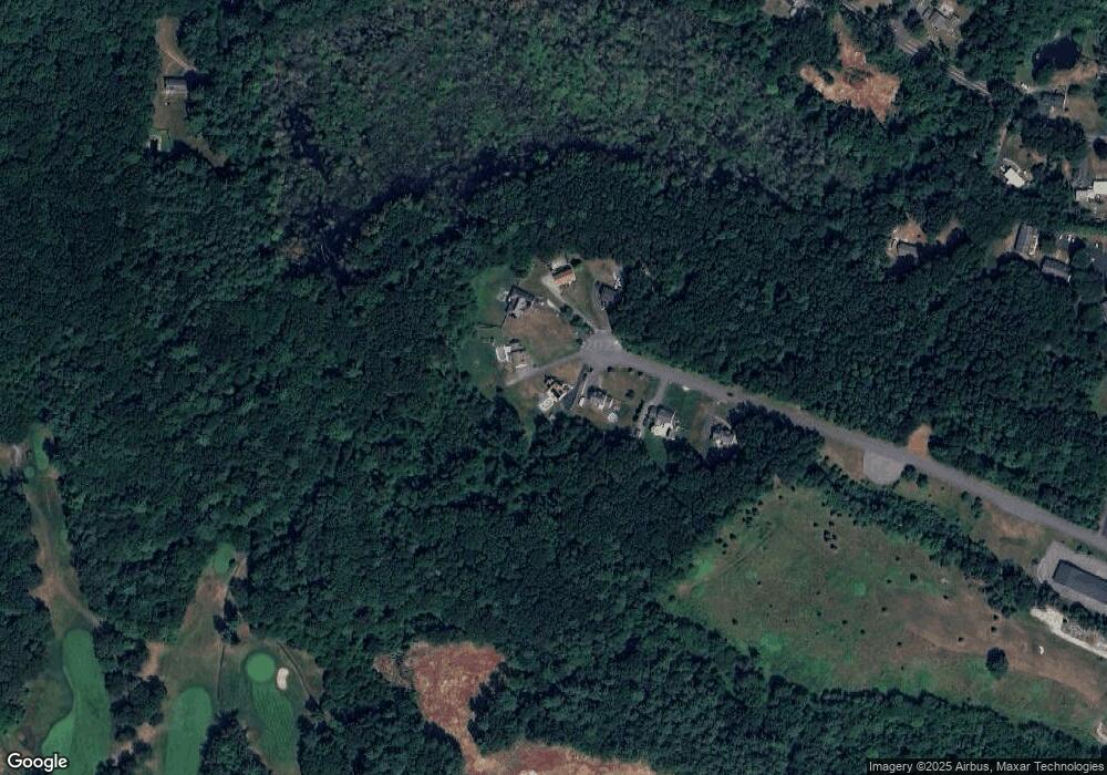 10 Red Oak Dr, Plaistow, NH 03865 - photo 1