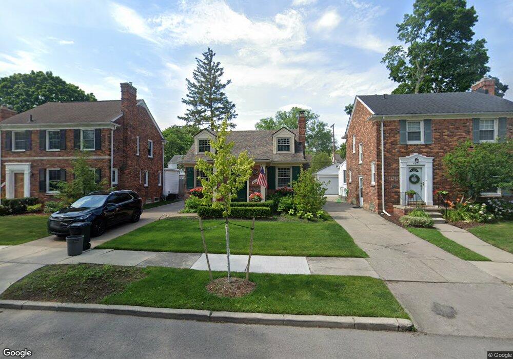 463 Touraine Rd, Grosse Pointe Farms, MI 48236 - photo 1