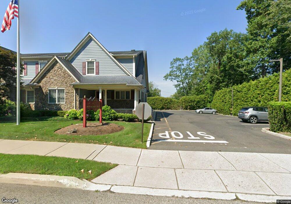 112 Franklin Turnpike unit H, Waldwick, NJ 07463 - photo 1
