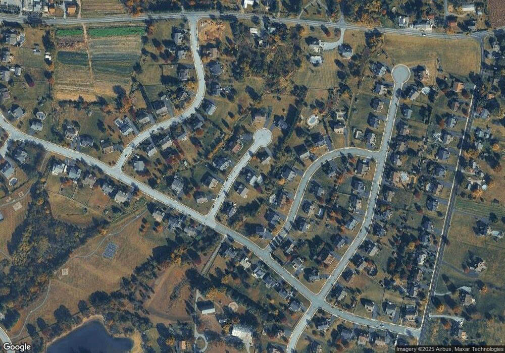 104 Highland Ct, Douglassville, PA 19518 - photo 1