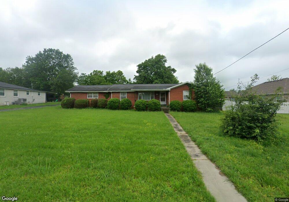 202 Dow Dr, Shelbyville, TN 37160 - photo 1