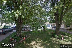 906 16 St, Rapids City, IL 61278