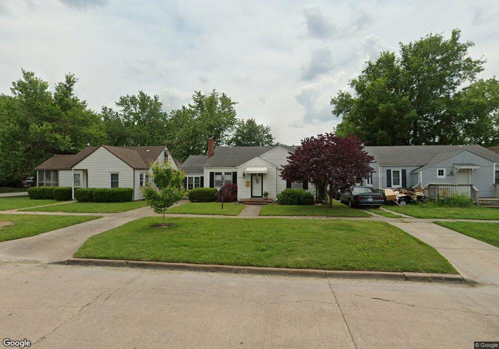 2910 Washington Ave, Parsons, KS 67357 - photo 1