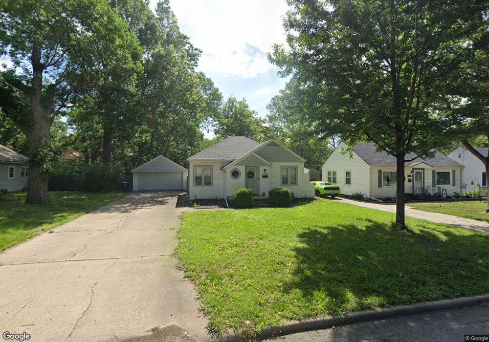 1920 SW Randolph Ave, Topeka, KS 66604 - photo 1
