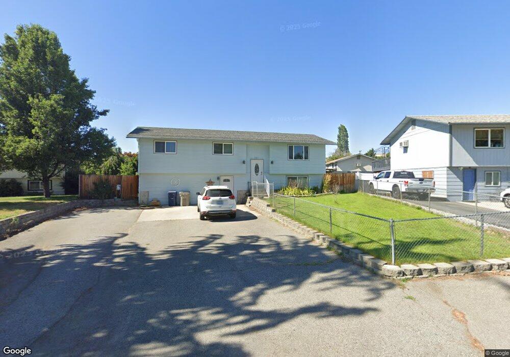 1124 Cherry Cir, East Wenatchee, WA 98802 - photo 1