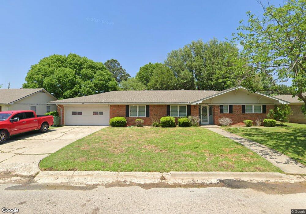 216 Texoma Dr, Whitesboro, TX 76273 - photo 1