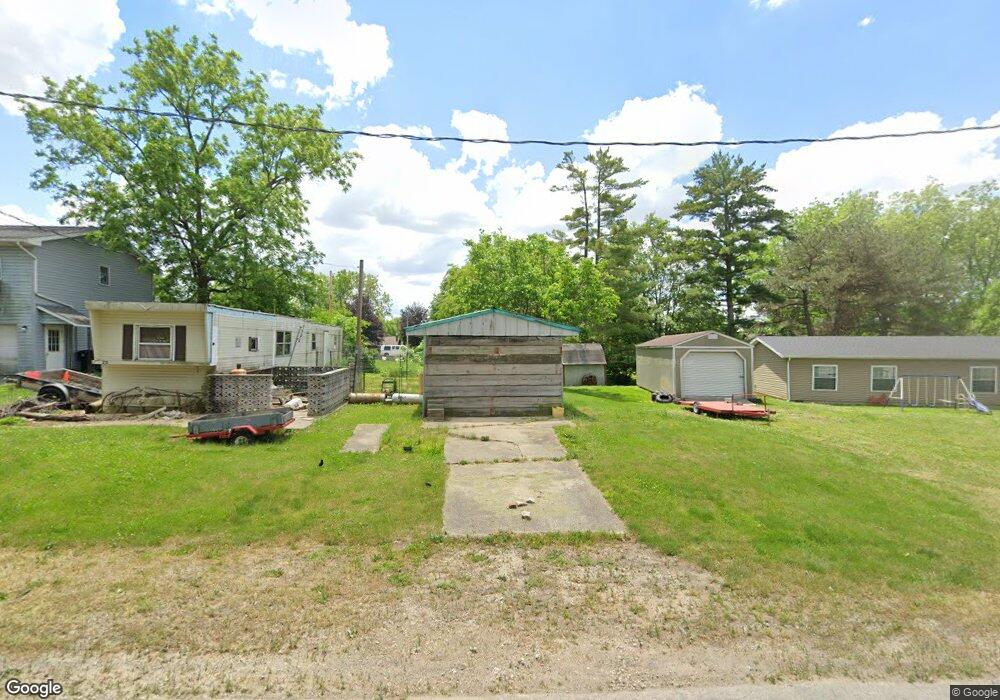 215 W 3rd St, Warren, IN 46792 - photo 1