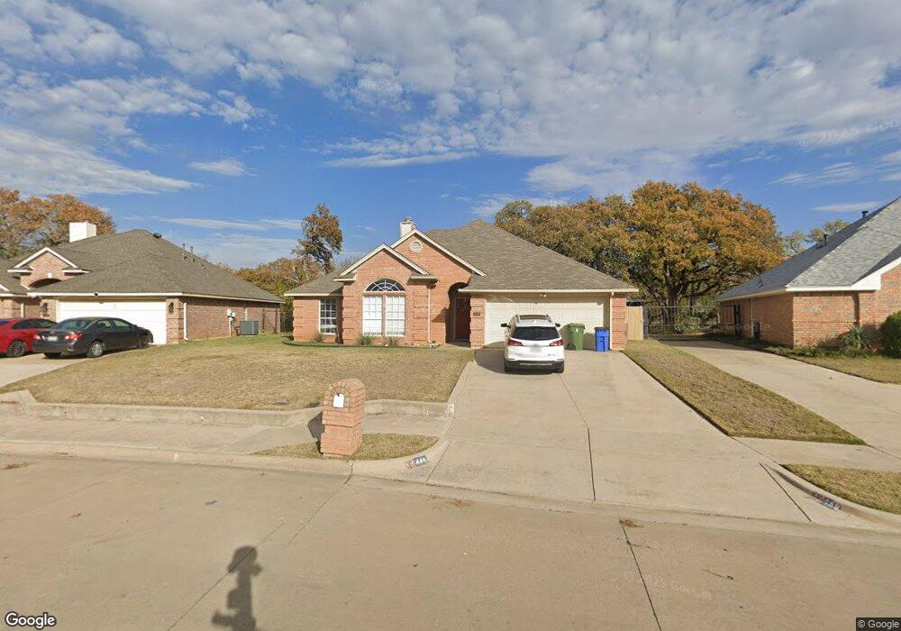 448 Arwine Dr, Hurst, TX 76053 - photo 1