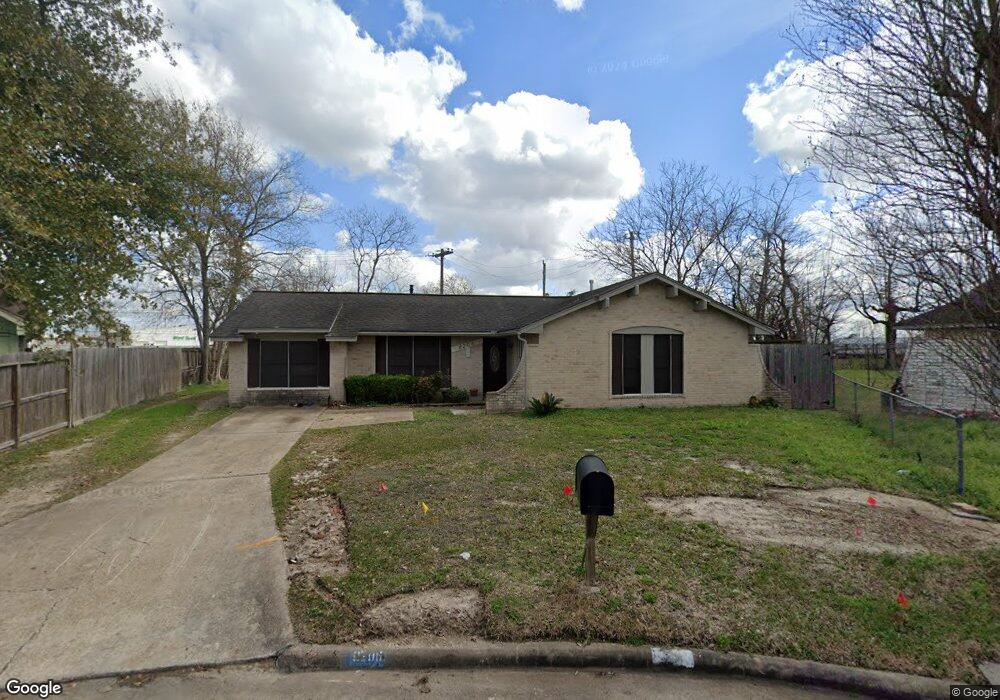 8206 Whitecastle Ln, Houston, TX 77088 - photo 1