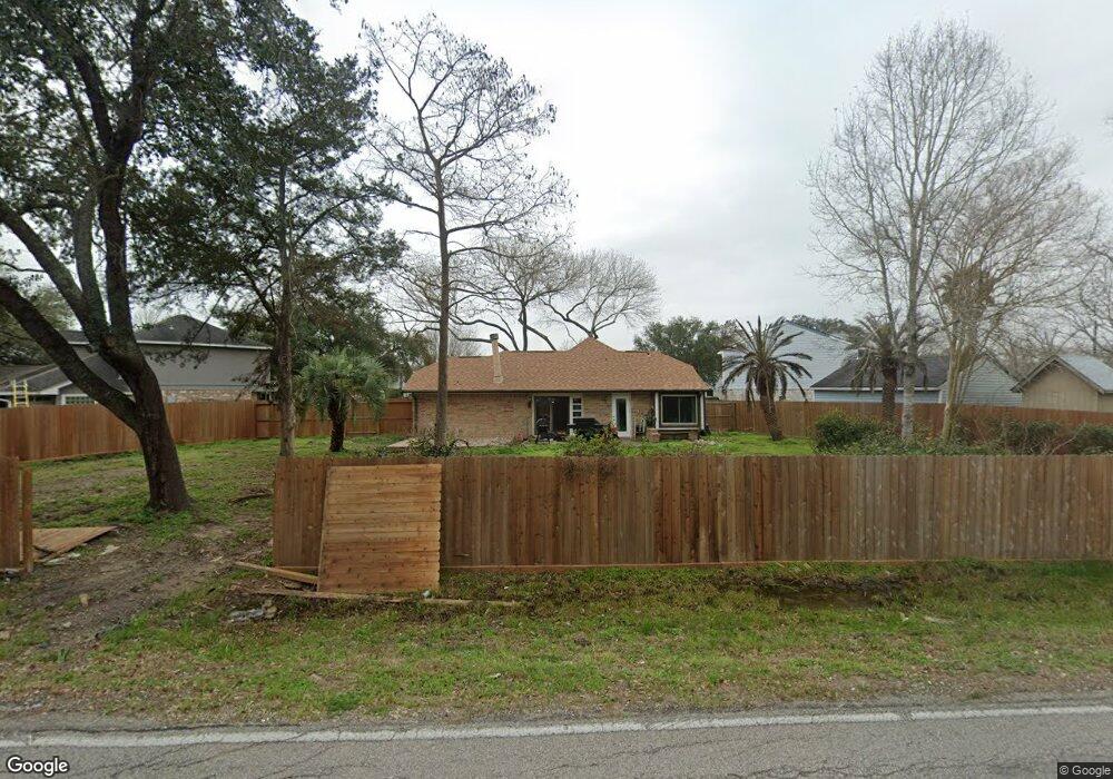 2902 Wood Fox Dr, Alvin, TX 77511 - photo 1