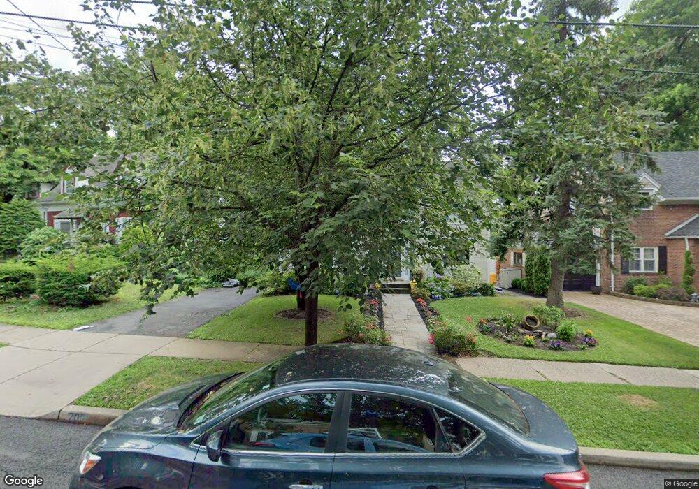 700 Northumberland Rd, Teaneck, NJ 07666 - photo 1