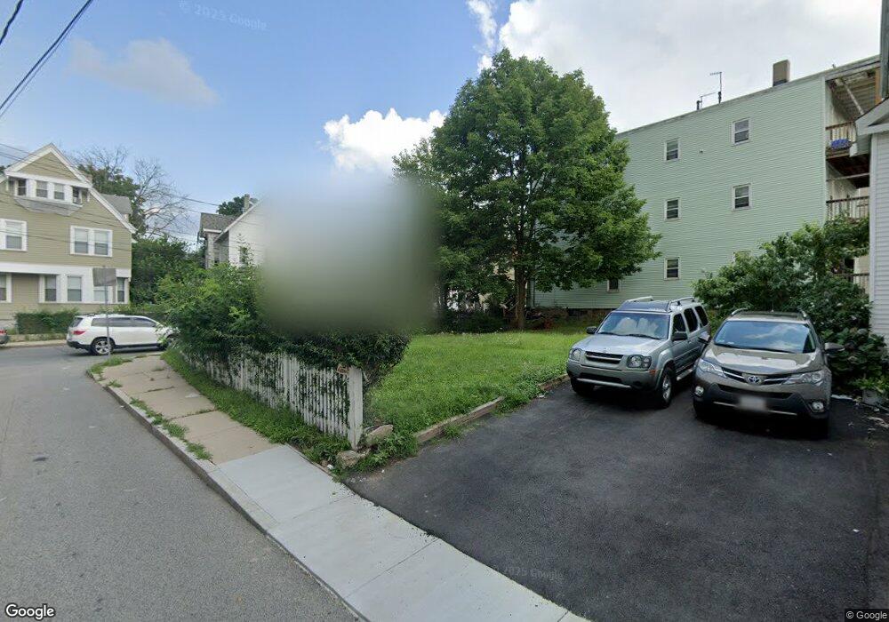 43 Weldon St, Pawtucket, RI 02861 - photo 1