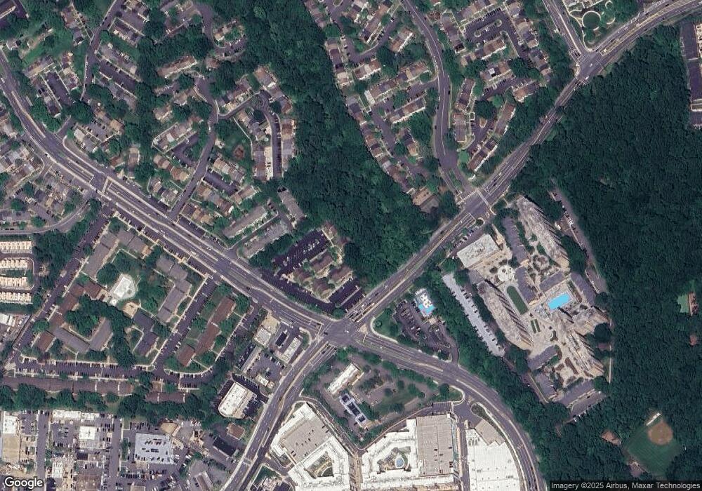 9506A Lee Hwy unit A, Fairfax, VA 22031 - photo 1