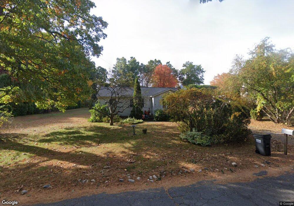 82 Phelps St, Easthampton, MA 01027 - photo 1