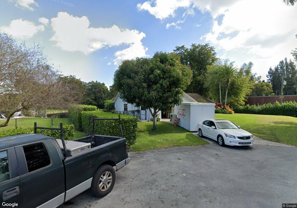 10485 SW 44th Ct, Davie, FL 33328 - photo 1