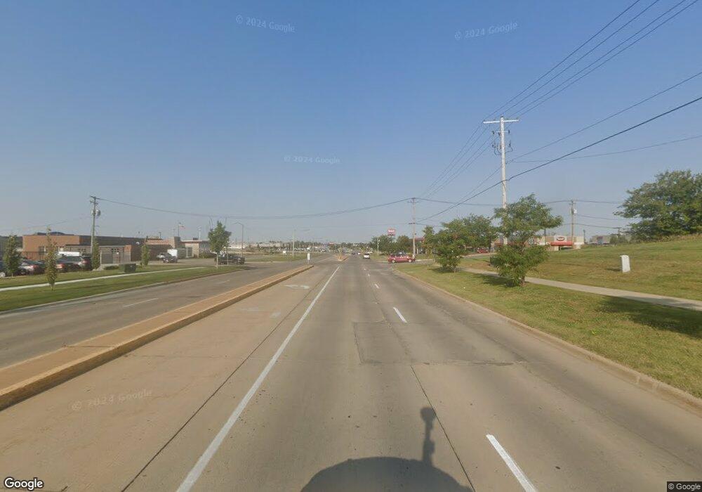 2520 16th Ave SW unit B, Cedar Rapids, IA 52404 - photo 1