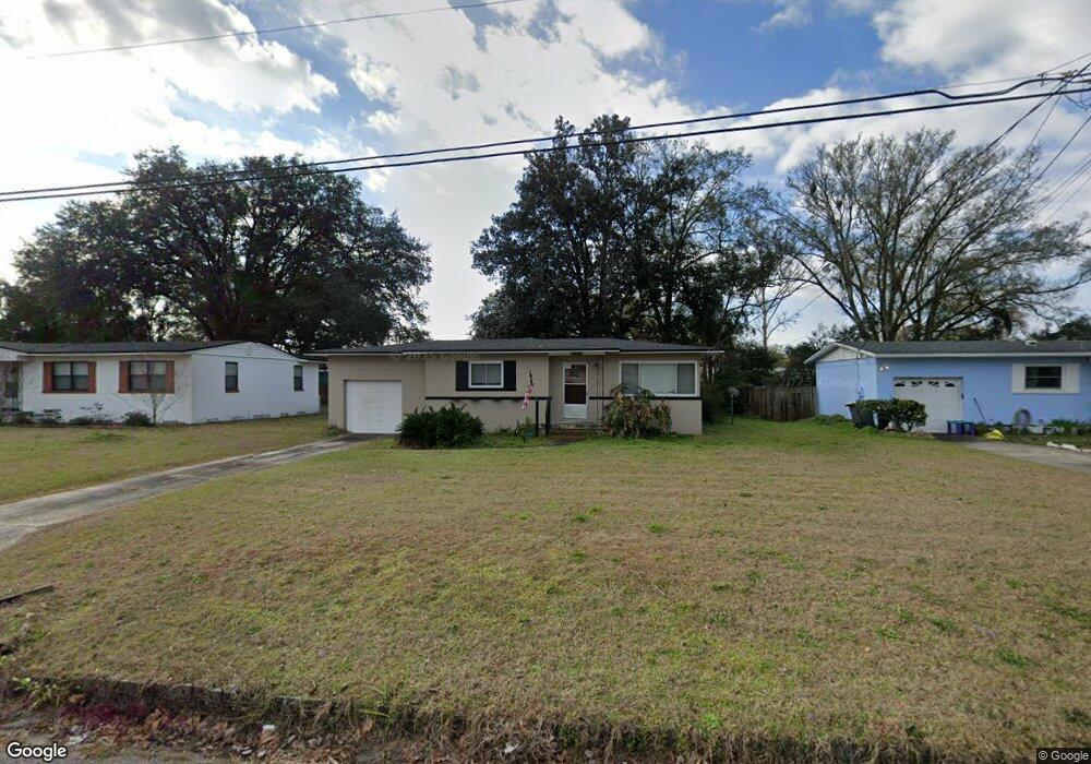 6138 Autlan Dr, Jacksonville, FL 32210 - photo 1
