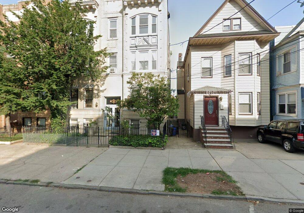 95 Romaine Ave, Jersey City, NJ 07306 - photo 1
