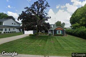 9024 Lake Park Dr, Genoa City, WI 53128