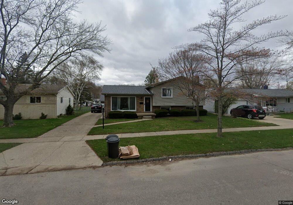 567 Poplar St, Clio, MI 48420 - photo 1