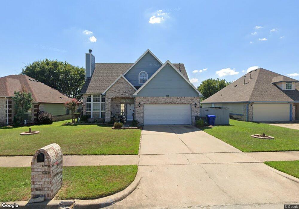 1323 W Pittsburg Place, Broken Arrow, OK 74012 - photo 1