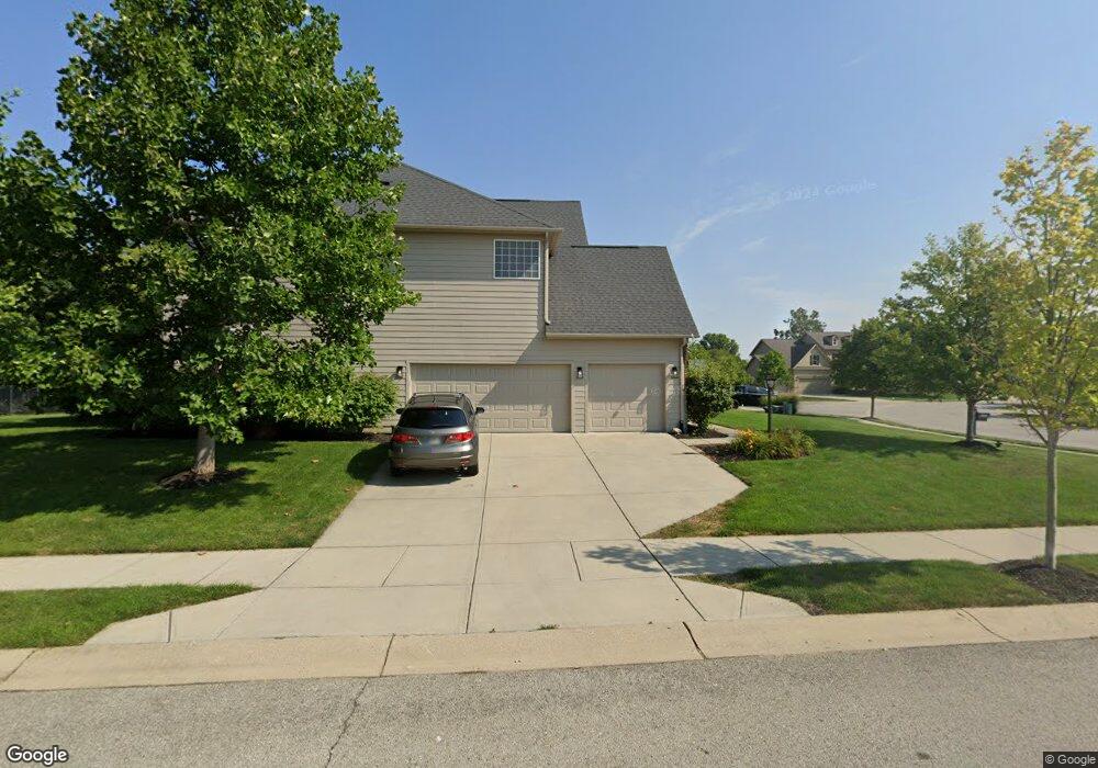 12416 Long Sotton Cir, Fishers, IN 46037 - photo 1