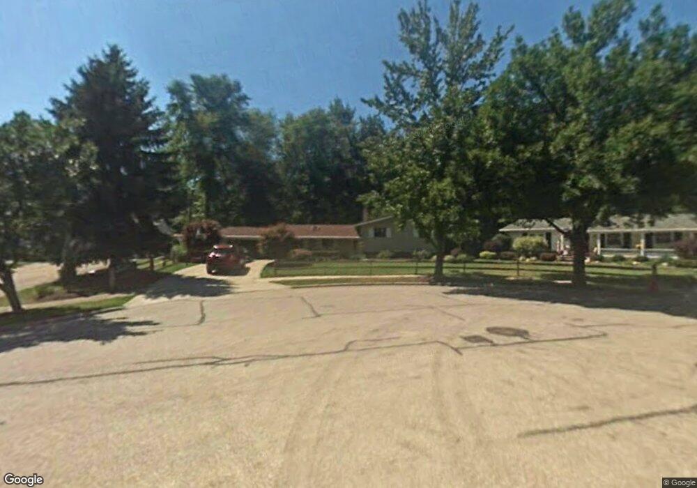 2130 Valley View Dr, Wickliffe, OH 44092 - photo 1