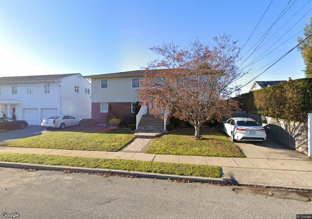 892 Old Britton Rd, North Bellmore, NY 11710 - photo 1