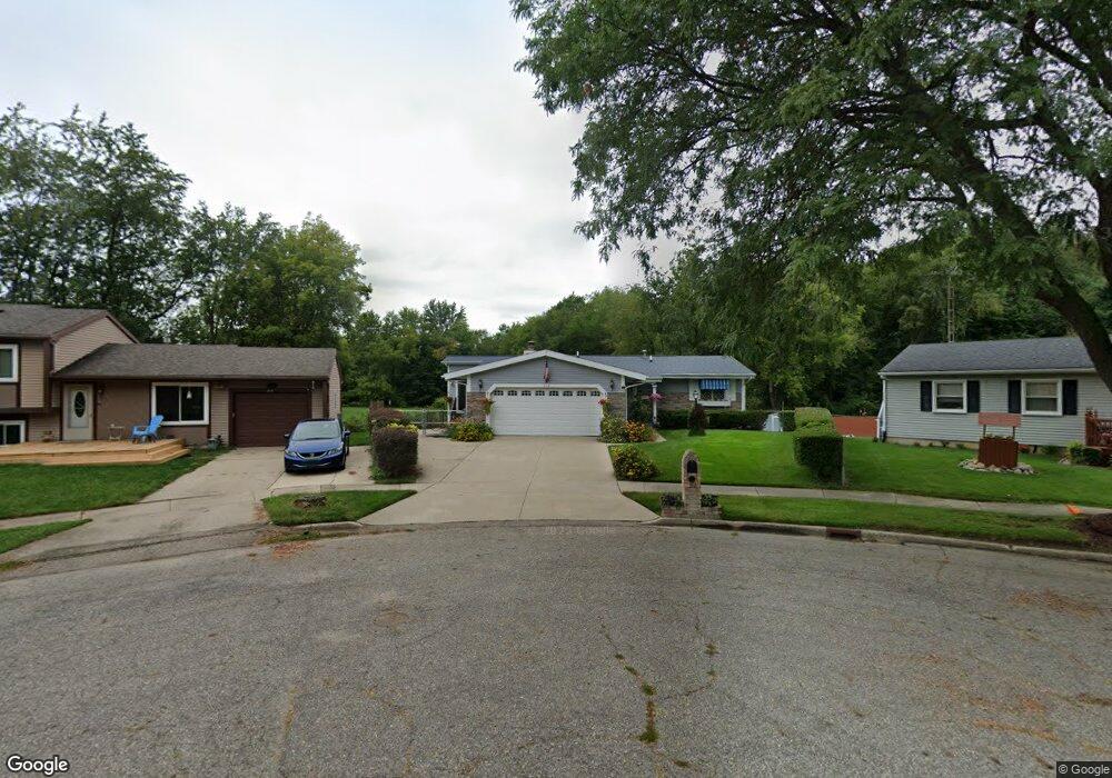 318 Lama Cir, Lansing, MI 48911 - photo 1