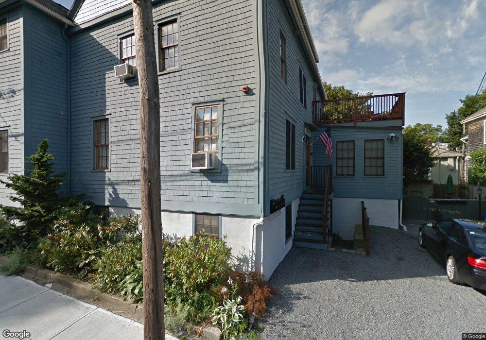 19 Sherman St unit 1, Newport, RI 02840 - photo 1