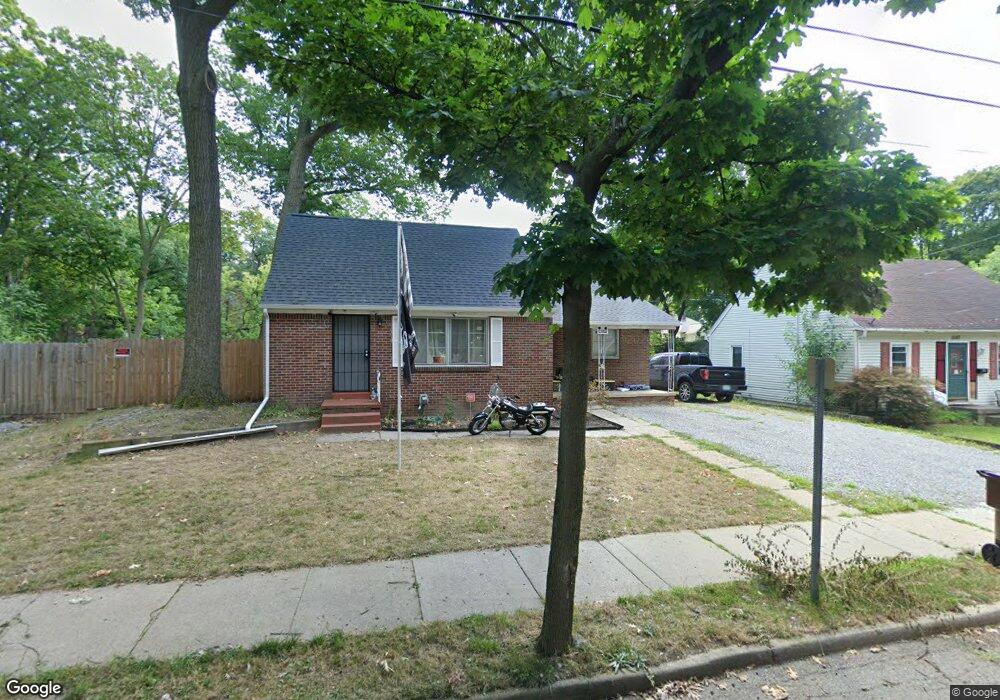 1121 Dakin St, Lansing, MI 48912 - photo 1