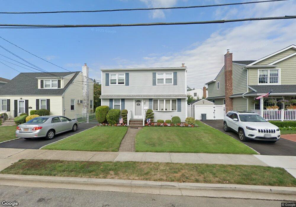 160 Kruze St, Franklin Square, NY 11010 - photo 1