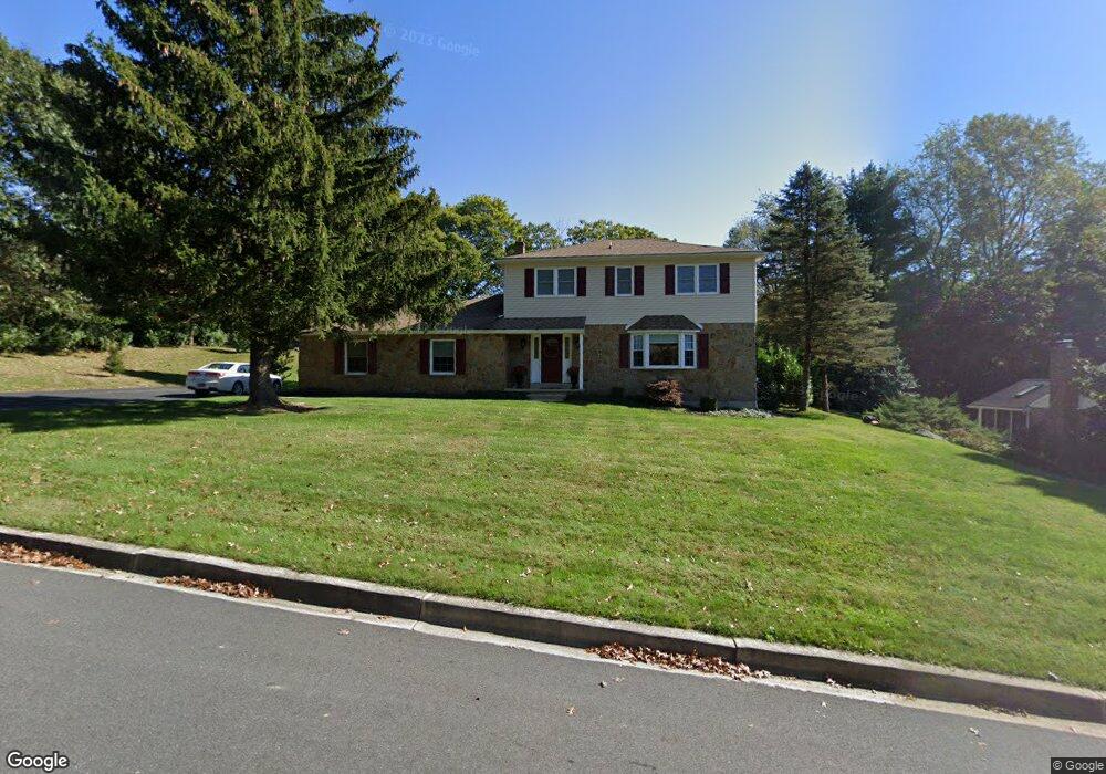 203 Tree Top Ln, Hockessin, DE 19707 - photo 1