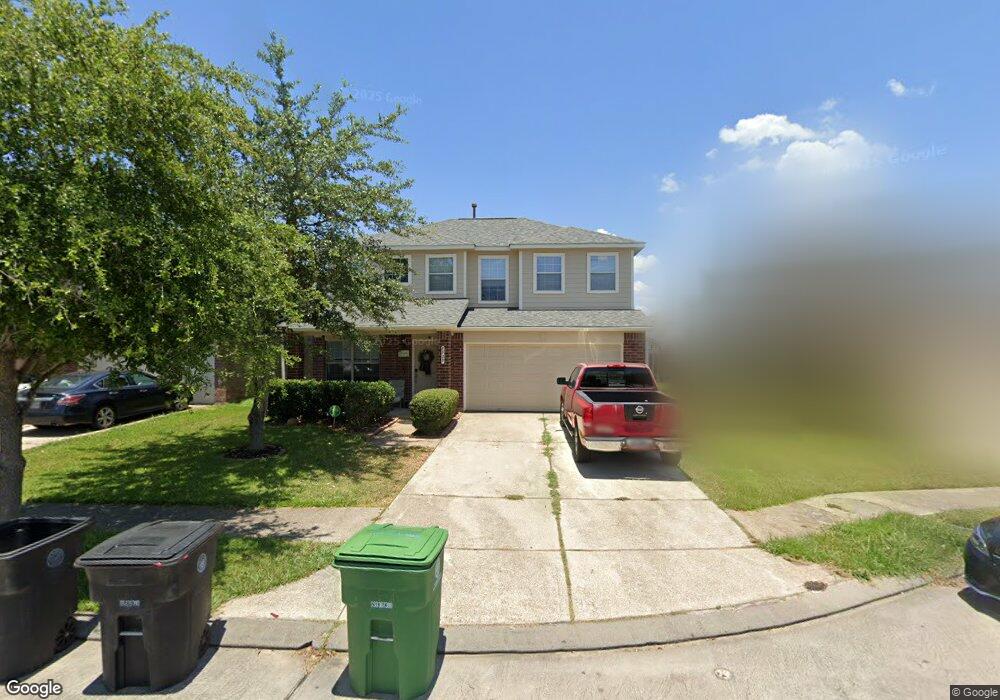 8823 Stratfield Ln, Houston, TX 77075 - photo 1