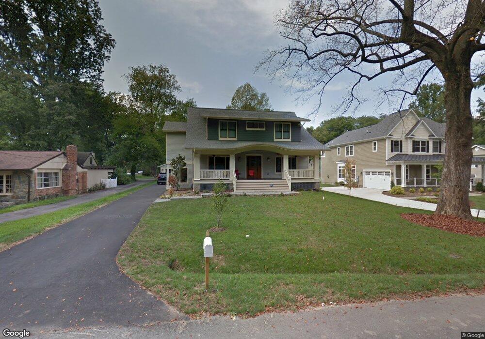 320 Owaissa Rd SE, Vienna, VA 22180 - photo 1