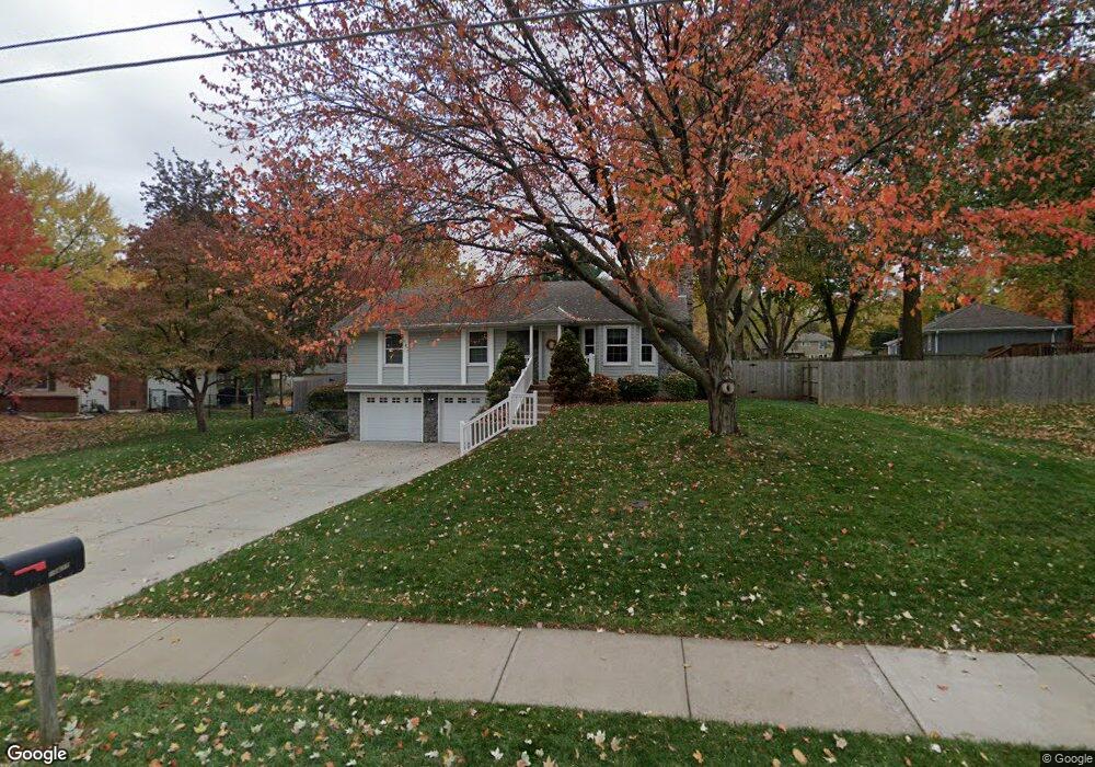 10611 W 47th St, Shawnee, KS 66203 - photo 1