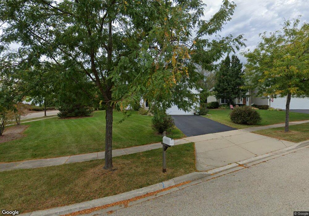 2 Compton Ct, Algonquin, IL 60102 - photo 1
