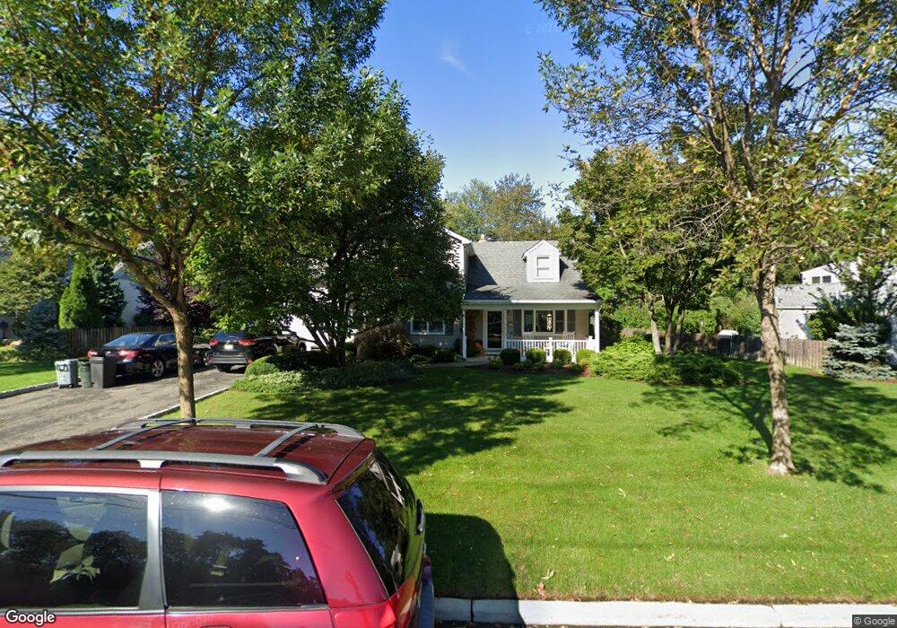 290 Mckinley Blvd, Paramus, NJ 07652 - photo 1