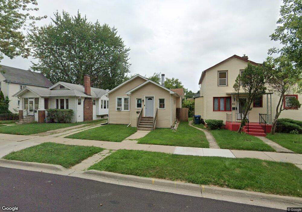 817 N Ash St, Waukegan, IL 60085 - photo 1