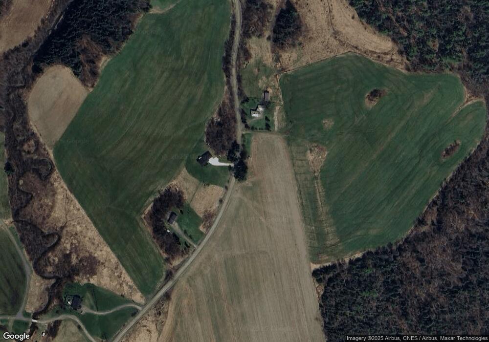 119 Woodward Rd, Fairfax, VT 05454 - photo 1