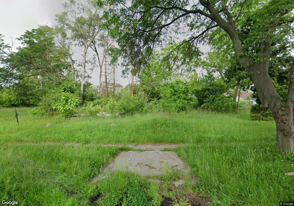 5717 Edwards Ave, Flint, MI 48505 - photo 1