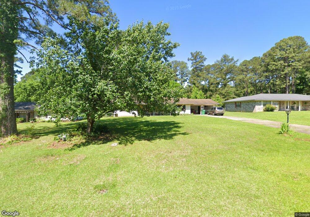 318 Holiday Cir, Pineville, LA 71360 - photo 1