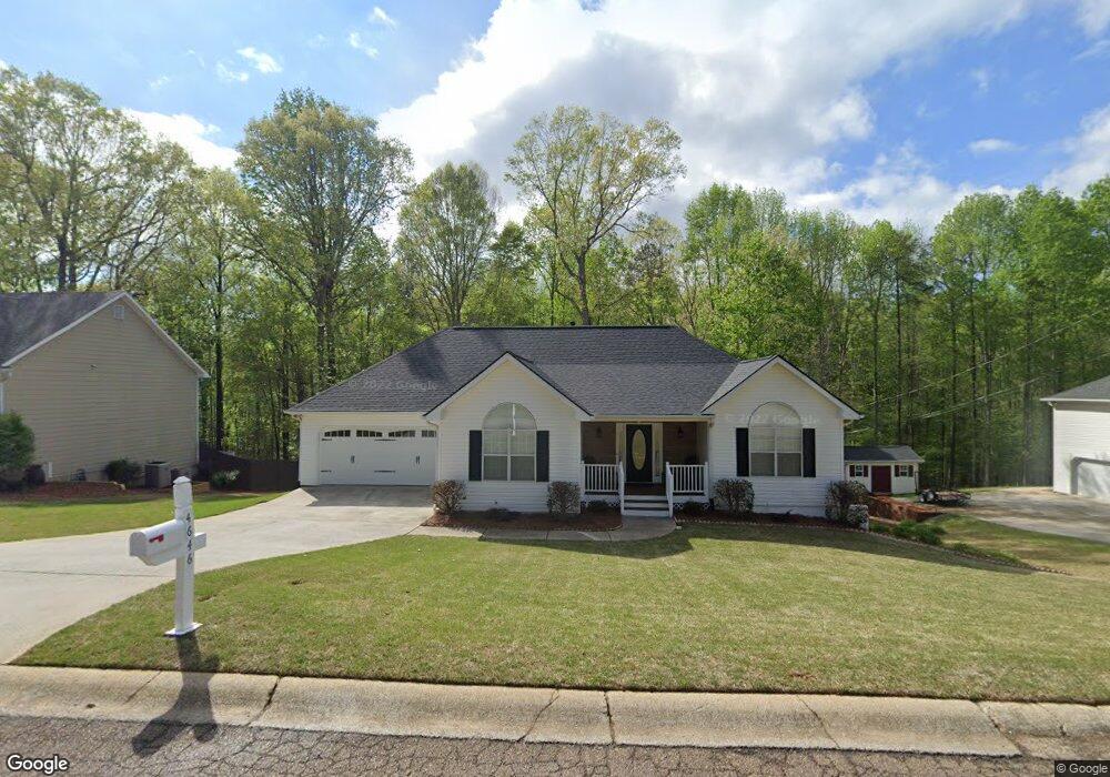 4646 Fox Forrest Dr, Flowery Branch, GA 30542 - photo 1