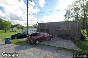 107 N Locust St, Highland, IL 62249