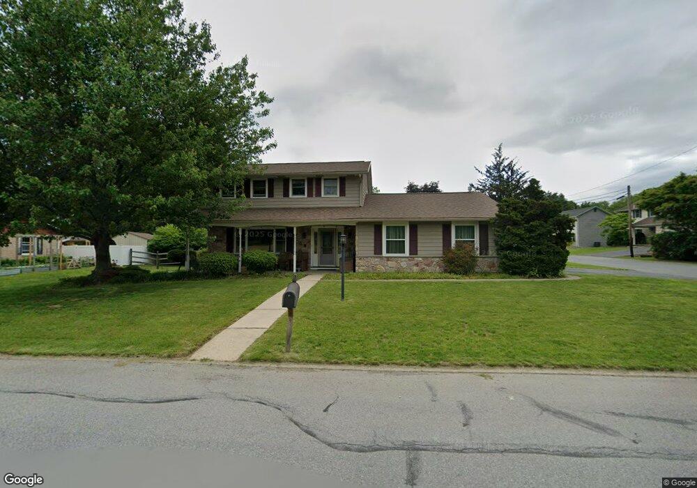 488 S Oak St, Alburtis, PA 18011 - photo 1