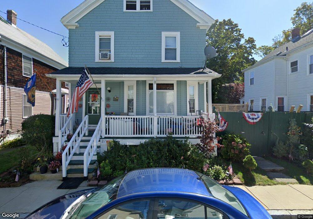 21 Russell Ave, Newport, RI 02840 - photo 1