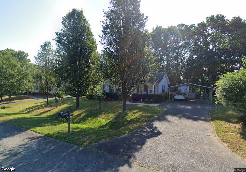 1716 Pine Knoll Ct, Asheboro, NC 27203 - photo 1