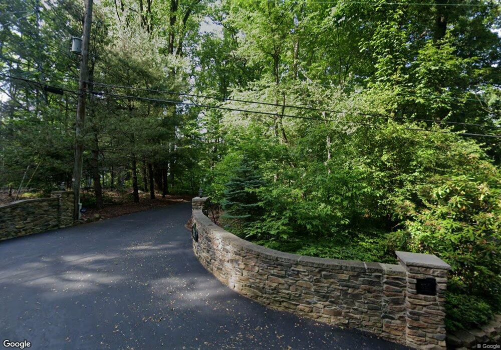 5025 S Mountain Dr, Emmaus, PA 18049 - photo 1