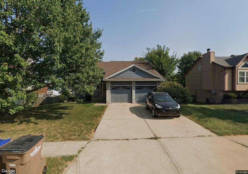 116 W Laredo Trail, Raymore, MO 64083 - photo 1